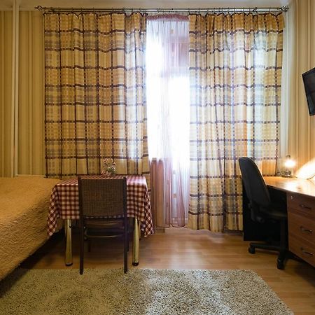 Nadezhda Apartments On Kabanbay Batyr 122 Almaty Esterno foto