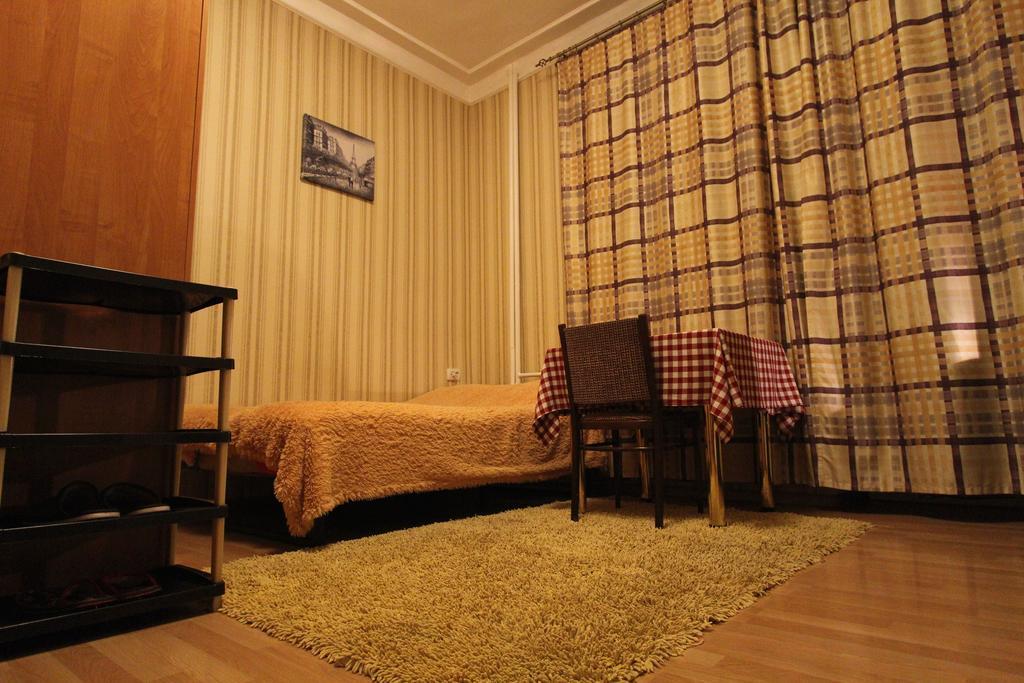 Nadezhda Apartments On Kabanbay Batyr 122 Almaty Esterno foto
