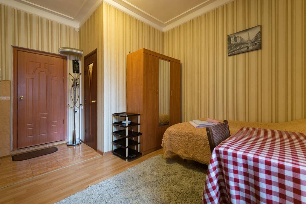Nadezhda Apartments On Kabanbay Batyr 122 Almaty Esterno foto